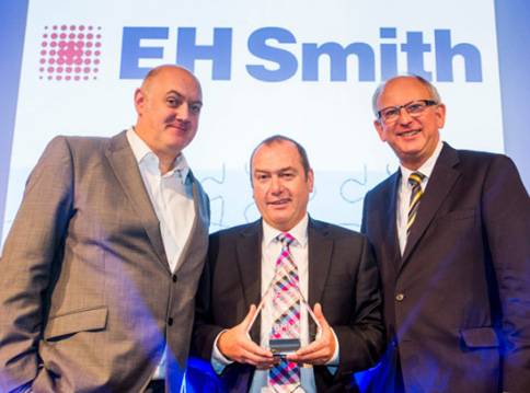 EH Smith Wins ‘Best Customer Service’ at BMN Awards